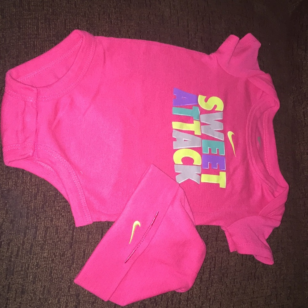 Nike one piece and hat combo size 0-6